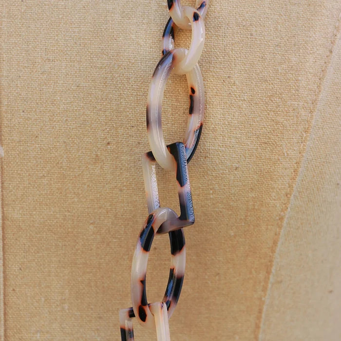Beige Tortoise Shell Chain Necklace - Suzie Anderson Home