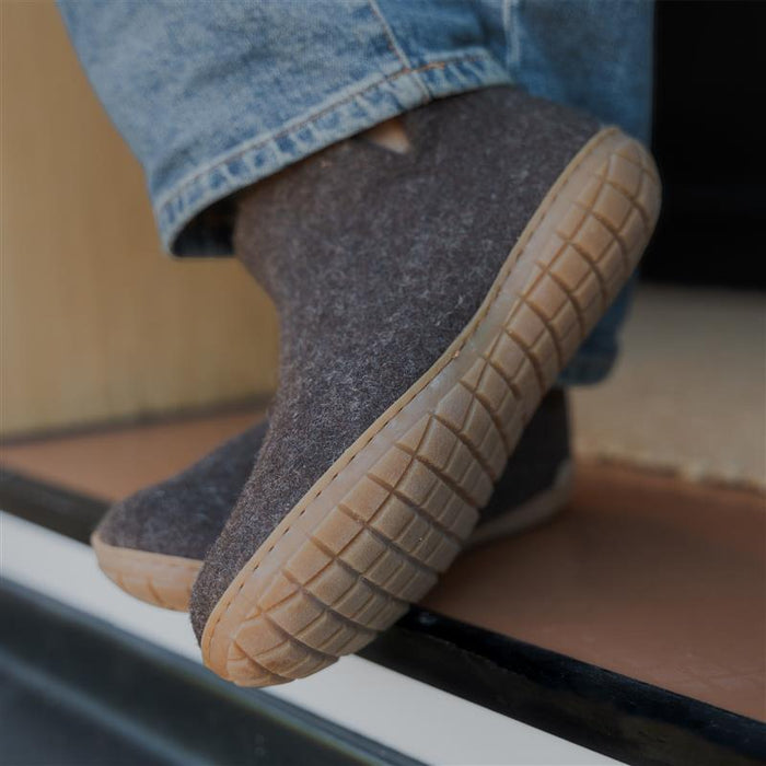 Boot with natural rubber sole - honey - Chestnut