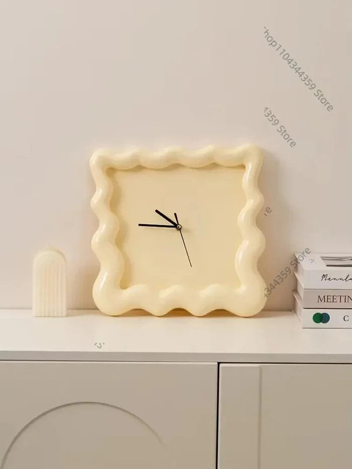 Cream Biscuit Clock _  cocobear