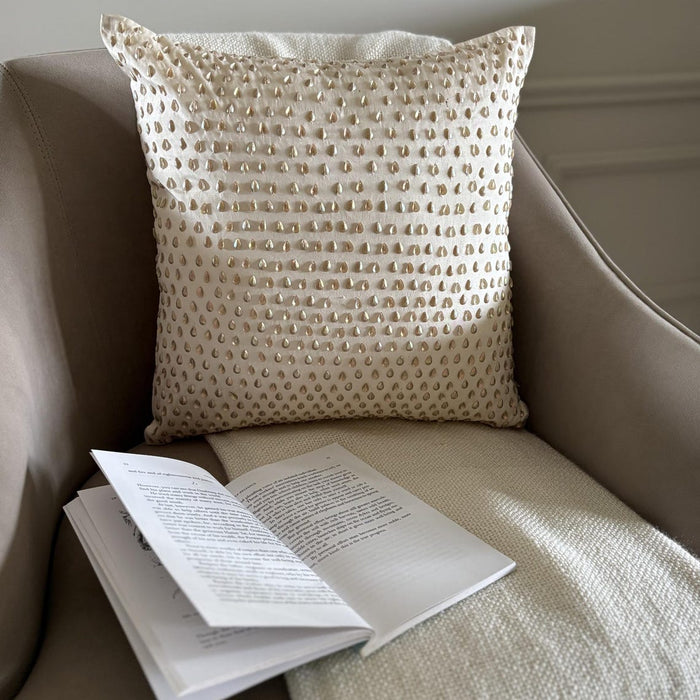 Drop Of Gold - Cream Taffeta Throw Pillow Cover