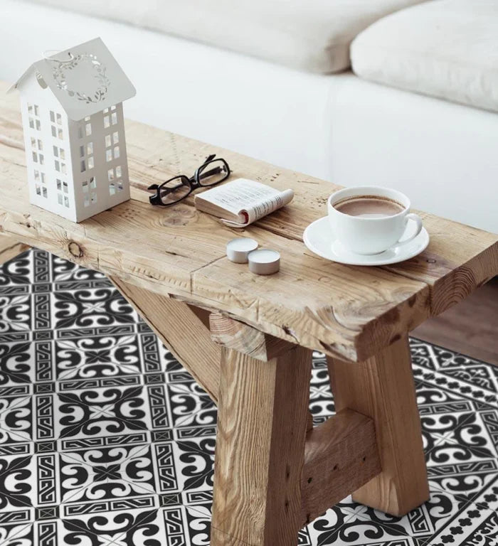Flor De Lis Black & White Vinyl Mat