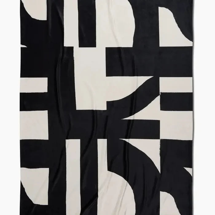 Geometry Lined Square Butter Blanket