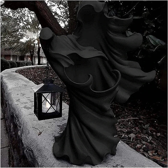 Ghost Sculpture Solar Polar With Lantern