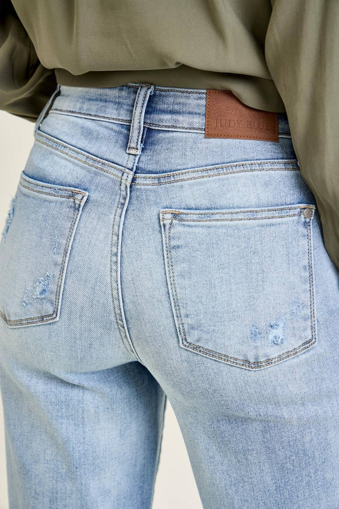 HW LT. Wash Straight Leg Jeans