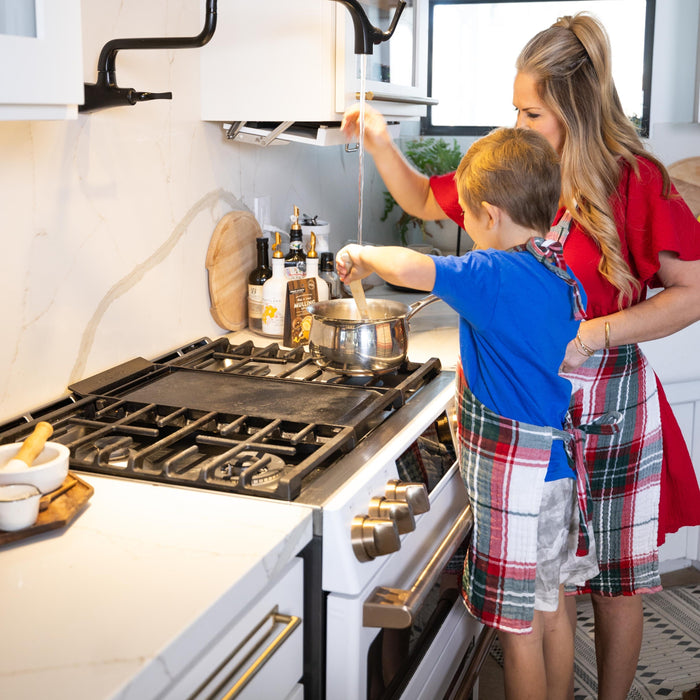 Kids Lightweight Apron - Holiday Plaid