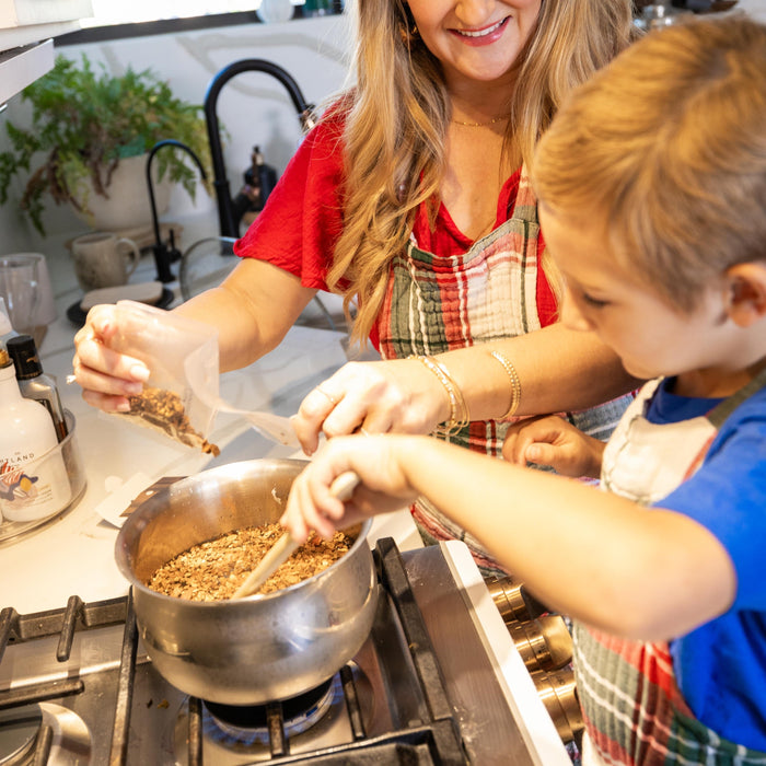 Kids Lightweight Apron - Holiday Plaid