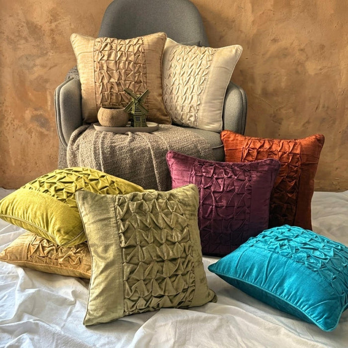Knotty Black - Black Velvet Throw Pillow Cover