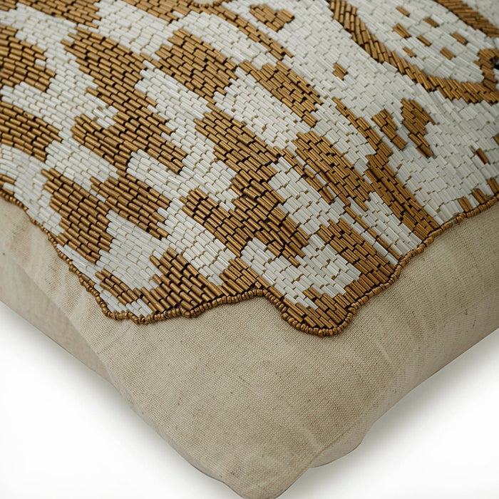 Leopard Purr - Natural Beige Linen Throw Pillow Cover