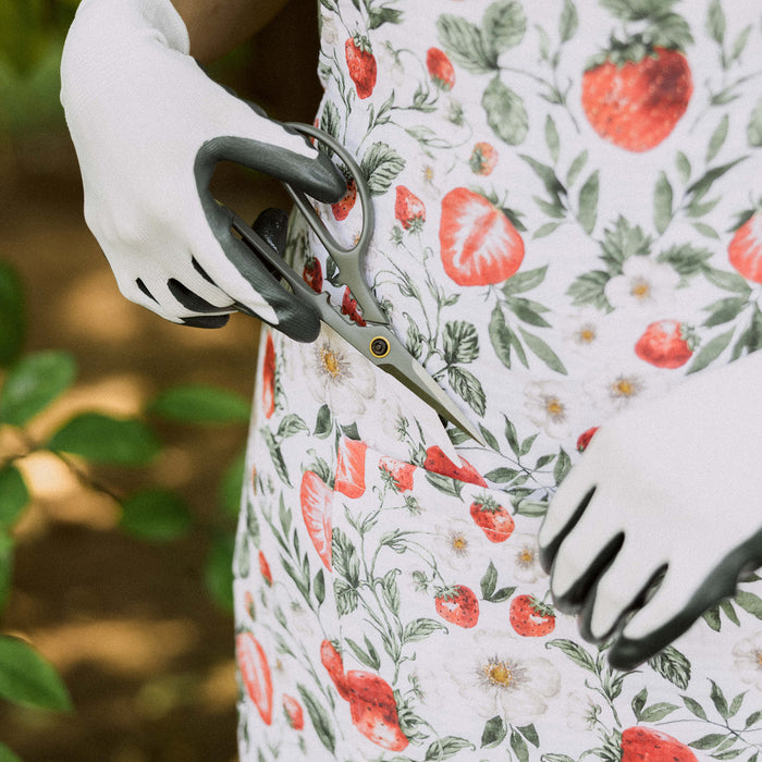 PRE-ORDER: Muslin Cotton Apron - Strawberry Fields