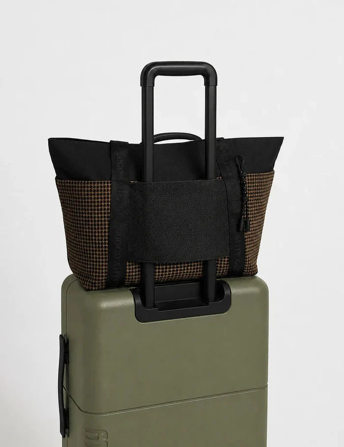 Simple | Jasper Houndstooth Weekender Bag | Charcoal/Tan - Suzie Anderson Home