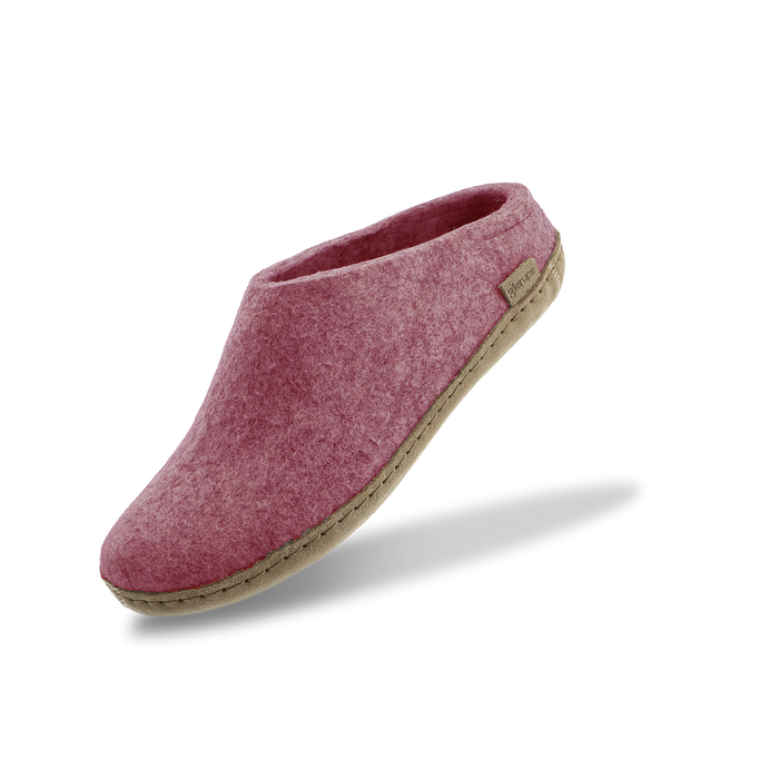 Blossom Pink slipper on a white background