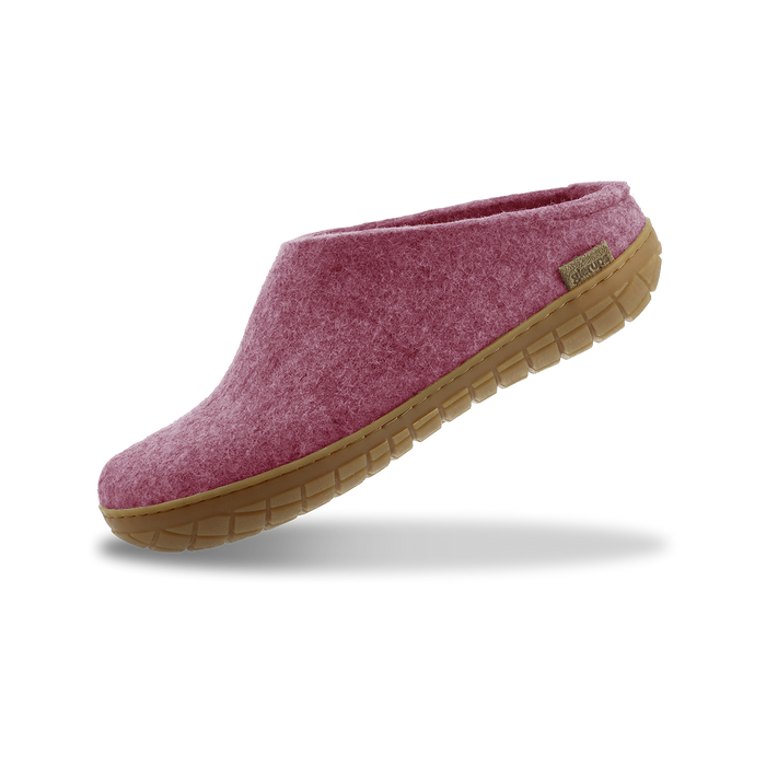 Blossom slipper with leather sole on a white background