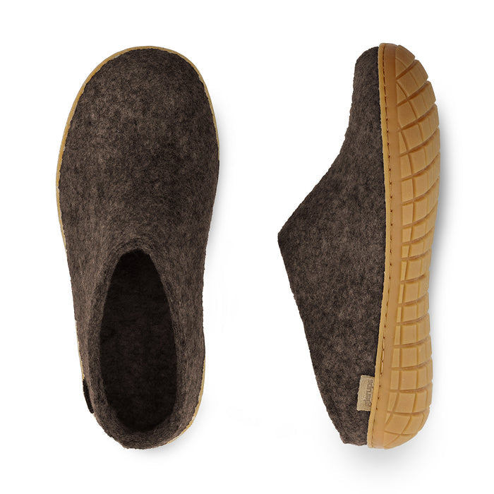Slip-on with natural rubber sole - honey - Chestnut