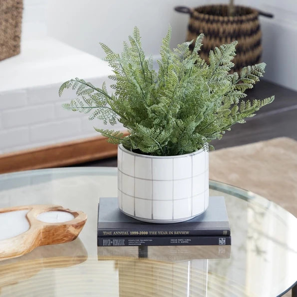 Traditional Potted Green Faux Foliage Artificial Plant