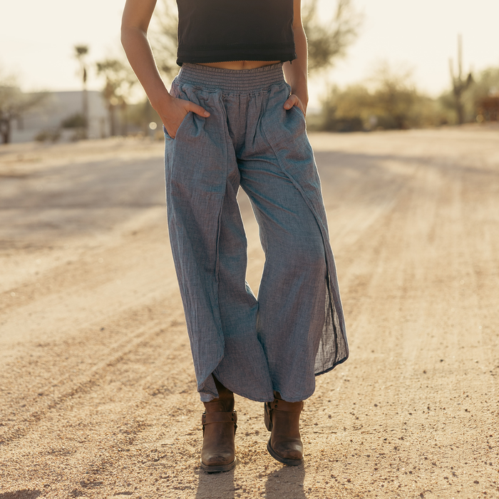 Tulip Pants – Wide Leg Muslin Cotton Pants with Side Slit
