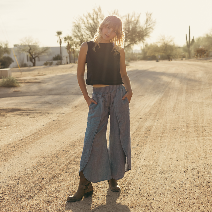 Tulip Pants – Wide Leg Muslin Cotton Pants with Side Slit