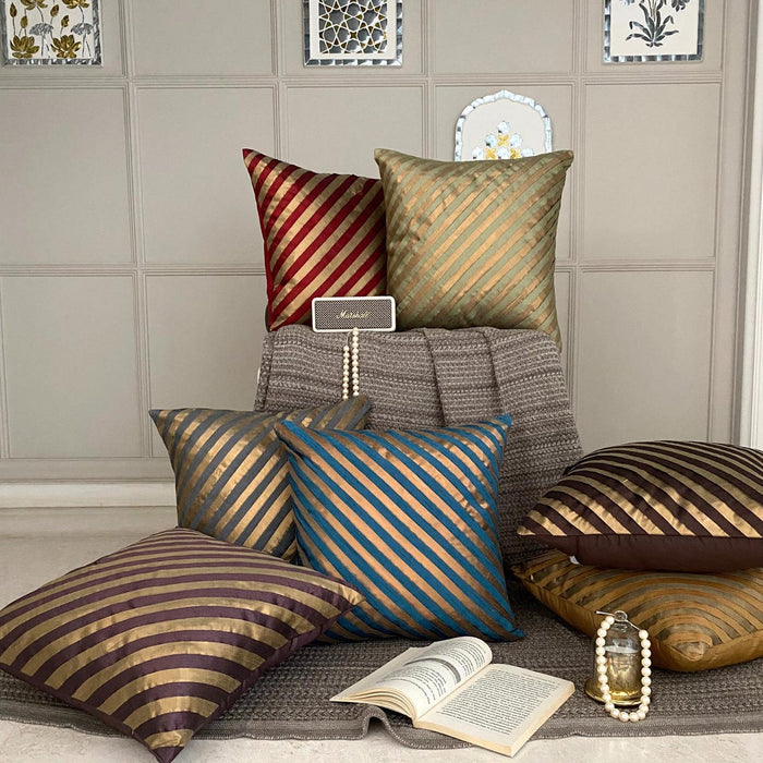 Unfolding Gold Copper - Gold Art Silk Throw Pillow Cover