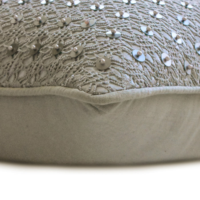 Vanilla Face - Silver Silk Throw Pillow Cover